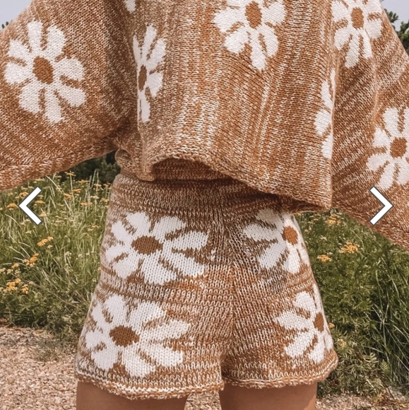 Storia Highwaist Knit Shorts - Picture 12 of 12